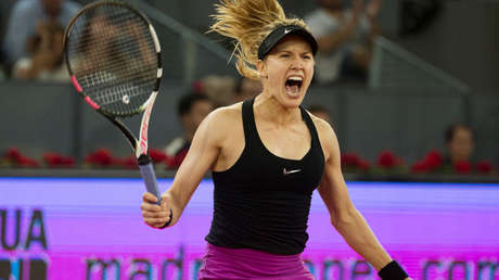 FOTO: Tenista canadiense lanza un mensaje en bikini contra sus detractores