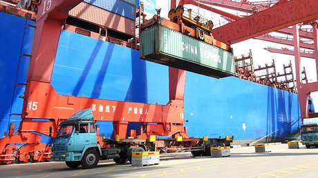 "Trump no tiene que jugar 'a ver quién puede más' con la economía de EE.UU."