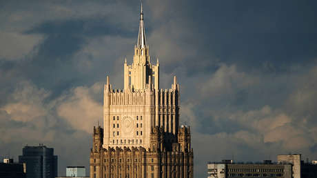 Moscú, sobre el informe de Francia: "El ataque contra Siria se basa en datos de redes sociales"