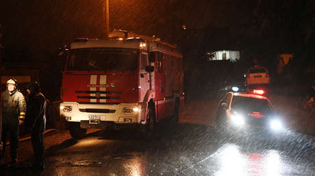 FOTO, VIDEO: Un gran incendio azota un municipio cercano a Moscú
