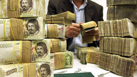 Un italiano hereda 1,5 millones de euros en liras italianas pero no le traen nada más que problemas