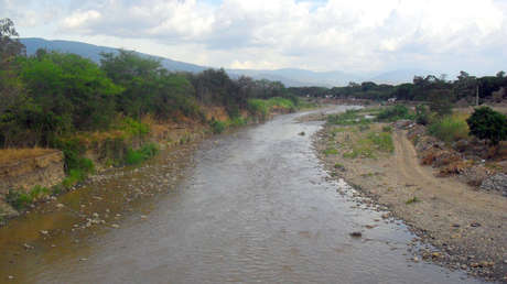 Cuatro personas mueren ahogadas al cruzar un río que separa Venezuela de Colombia