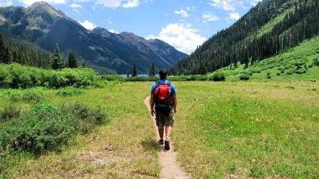Se le esfumó el hotel: Turista ebrio se pierde en los Alpes y escala una montaña de 2.400 metros