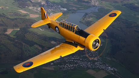 EE.UU.: Dos personas mueren al caer un avión de la Segunda Guerra Mundial en una base militar