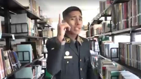 VIDEO: El rap del policía peruano que se hizo viral por hablar de libros
