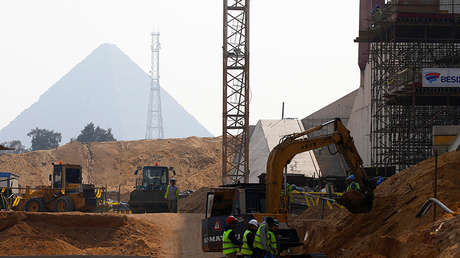Incendio en la construcción del Gran Museo Egipcio cerca de las pirámides de Giza (VIDEO)