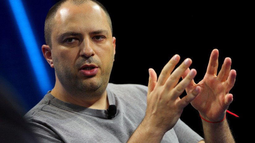 El cofundador y director ejecutivo de WhatsApp deja su cargo