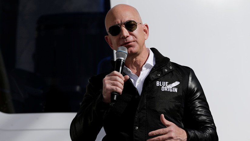 "No vas a gastarlo en una segunda cena": El hombre más rico del mundo revela qué hace con su fortuna