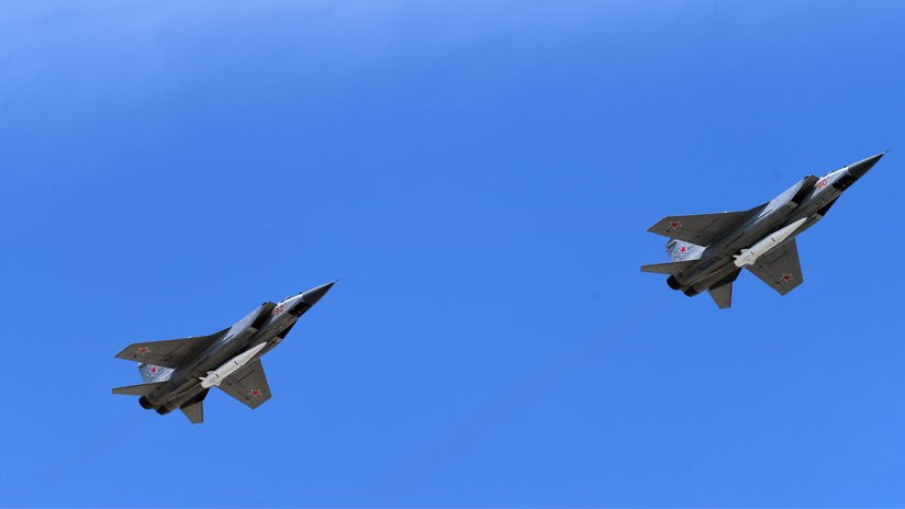 VIDEO: El Kinzhal, arma única en el mundo, vuela sobre Moscú en el Día de la Victoria