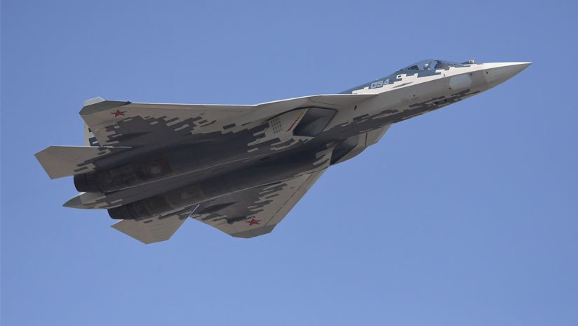 VIDEO: El caza ruso de quinta generación Su-57 debuta en el desfile de la Victoria