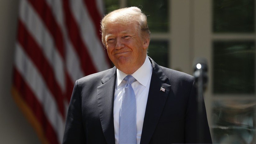 "Adiós, Europa": Der Spiegel representa a Trump en dedo del medio tras dejar acuerdo nuclear iraní