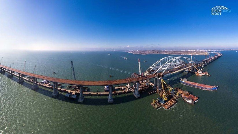 El 'proyecto del siglo' en imágenes: Rusia estrena el puente de Crimea 6 meses antes de lo previsto