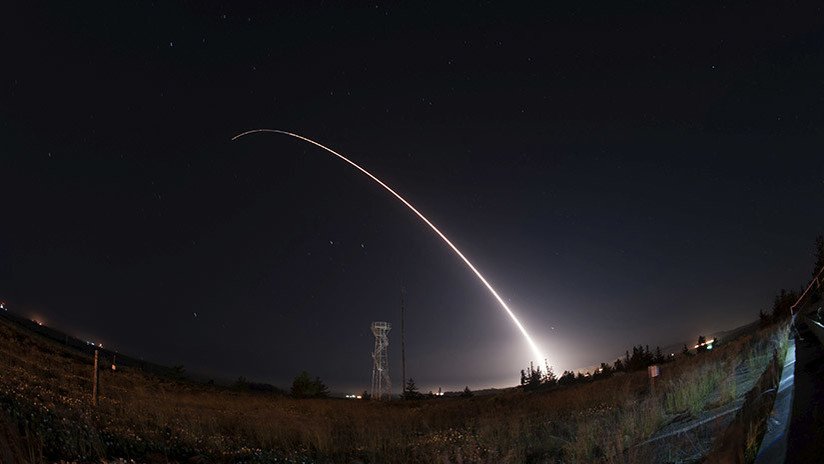 Listos para un conflicto nuclear: EE.UU. prueba misiles de la Guerra Fría (VIDEO)