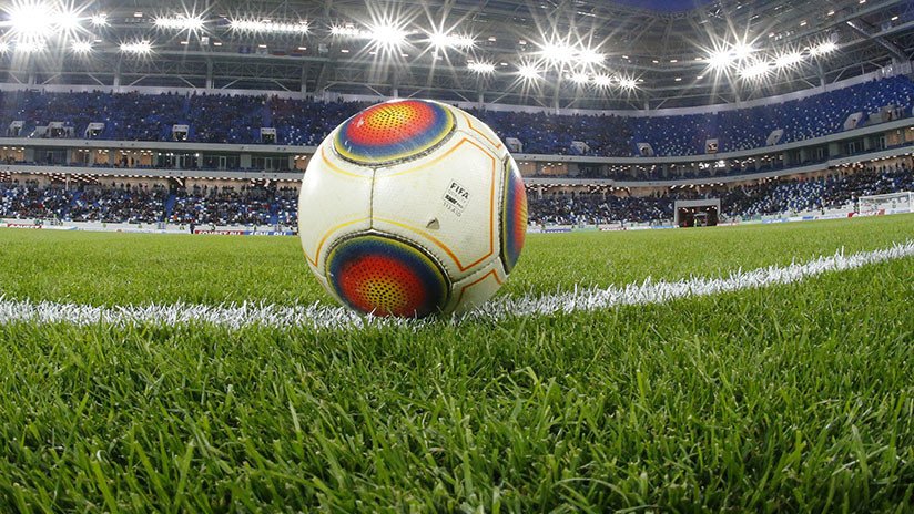 VIDEO: Un portero quiere parecer astuto y comete un error infantil que acaba en gol