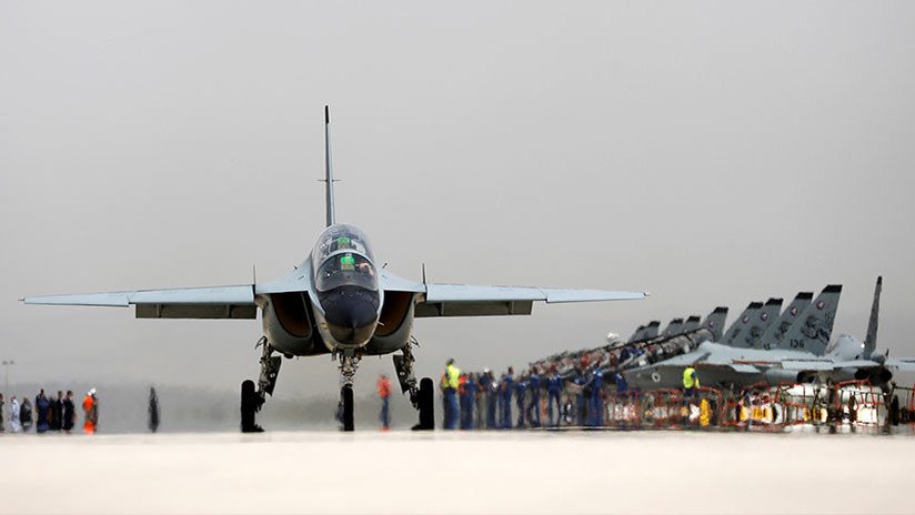 Aviones de Israel atacan bases militares de Gaza en respuesta a un ataque con morteros