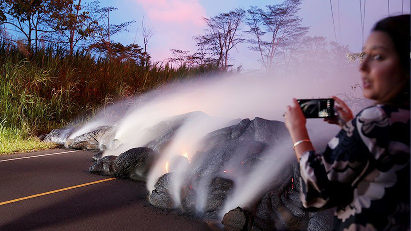 Explican por qué no es recomendable asar malvaviscos sobre un volcán en erupción