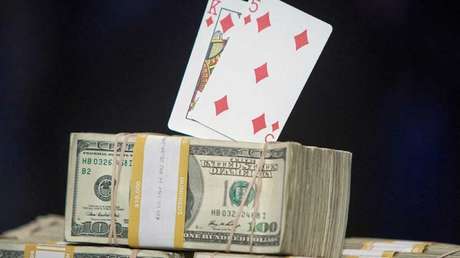 Pospone su libro sobre el póker profesional porque se enriquece durante su investigación