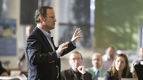 "Quiero humillarte": Una extraña propuesta de matrimonio en Perú termina con abucheos (VIDEO)