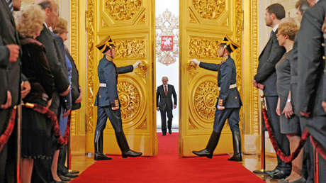 El Gobierno de Rusia dimite oficialmente el día de la investidura del presidente