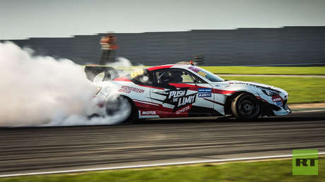 Velocidad y humo: Así se vivió la primera etapa del campeonato ruso de 'drifting' en Moscú