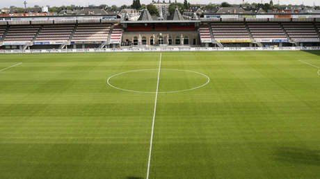 VIDEO: Anota un golazo en contra desde 40 metros faltando un minuto para el final