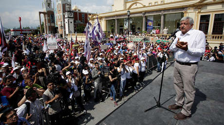 México: El coordinador del grupo parlamentario del PRD renuncia a su partido