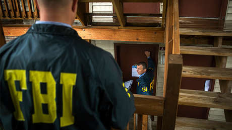 Un "extremista de identidad negra" apresado por sus 'posts' en Facebook describe qué es el FBI