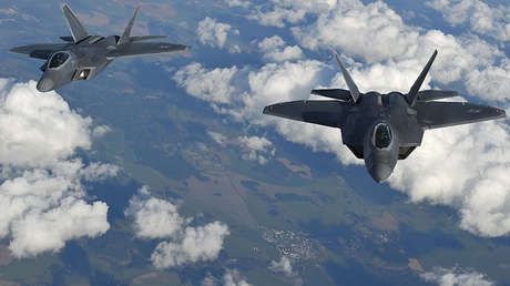 Revelan detalles del comportamiento de los cazas F-22 de EE.UU. que escoltaron a aviones rusos