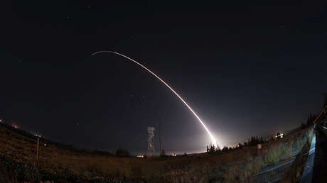 Listos para un conflicto nuclear: EE.UU. prueba misiles de la Guerra Fría (VIDEO)