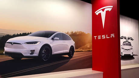 El Model X de Tesla registra un nuevo récord al remolcar un Boeing de más de 130 toneladas (VIDEO)
