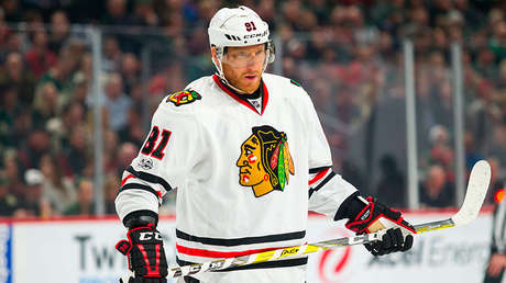 El jugador eslovaco de hockey Marián Hossa cuelga los patines debido a una alergia de piel