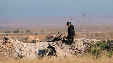 VIDEO: Hallan armamento extranjero y cloro en bases subterráneas del Frente al Nusra en Siria
