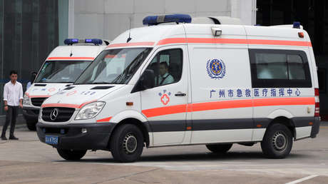 VIDEO: Unos transeúntes salvan a un niño de 3 años tras caer de un sexto piso