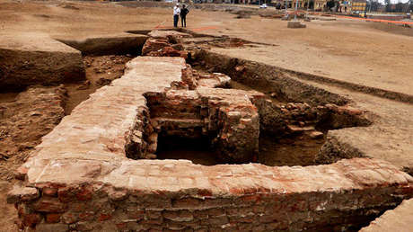 Descubren en Egipto una singular y única moneda de oro de la era grecorromana (FOTO)