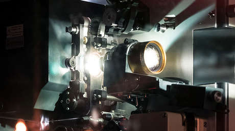 Crean una película que varía de argumento en función del nivel de interés del espectador