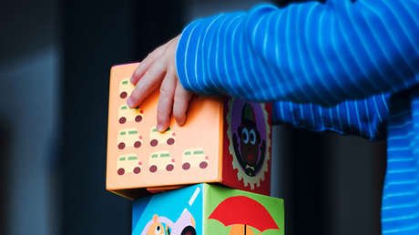 Niño de tres años "vende" cocaína a sus compañeros del jardín de infantes imitando a sus padres