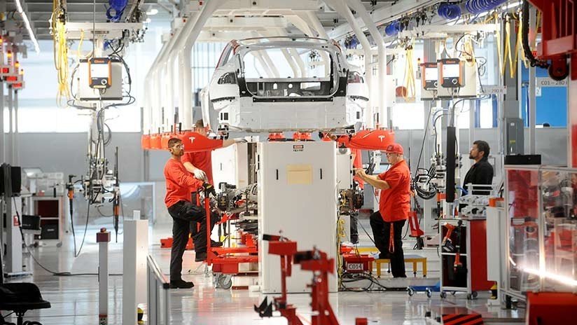 Tesla recorta el 9% de sus empleados