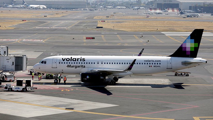 "Nos duele de corazón": Una aerolínea mexicana ofrece reunir familias inmigrantes de forma gratuita