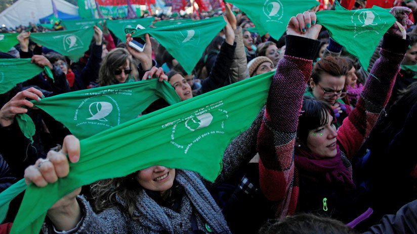 No es tu cuerpo, es una vida: Mujeres, ciudadanas de segunda