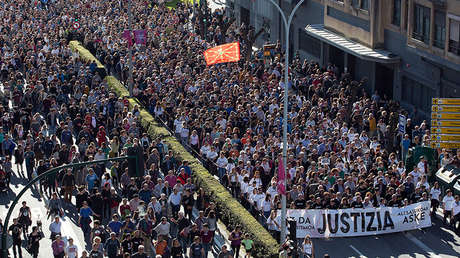 España: Absueltos de terrorismo los agresores de unos guardias civiles en un bar de Navarra