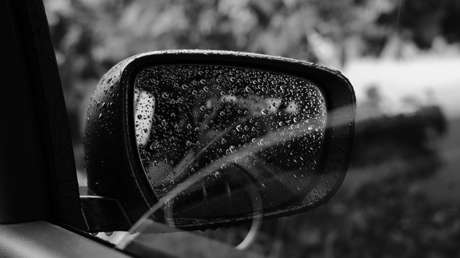 VIDEO: Intenta asaltar un coche en México pero pierde la batalla y se marcha derrotado