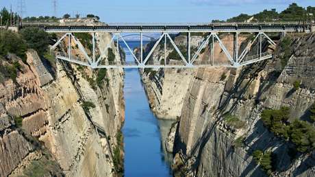 FOTOS: ¿Cómo es el canal más estrecho del mundo para buques?