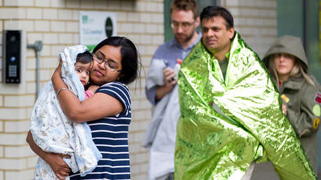 "No sonó la alarma": Se desata un incendio en un edificio residencial de 20 pisos en Londres