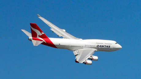 "Caíamos en picado": Una pasajera de un avión cuenta cómo se sintió cuando se precipitaron al océano