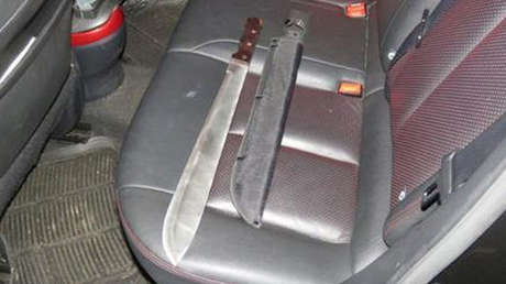 VIDEO: Hombres armados con machetes amenazan de muerte y roban a un médico al norte de Londres