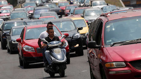 VIDEO: Graban cómo una banda de delincuentes busca asaltar a automovilistas en la Ciudad de México
