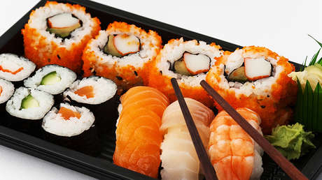 Japón: Directivos se disculpan en tv por un empleado que dejó su puesto 3 minutos antes de la pausa