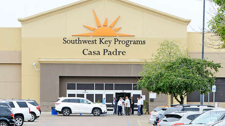 Detectan cientos de antecedentes de abuso en los centros que acogerán a niños inmigrantes en EE.UU.