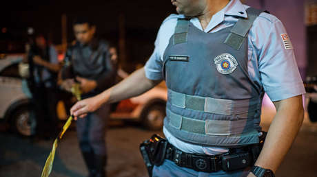 Brasil: Estudiantes protestan en Río de Janeiro por asesinato de adolescente en operativo policial