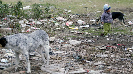 Casi la mitad de los niños argentinos son pobres